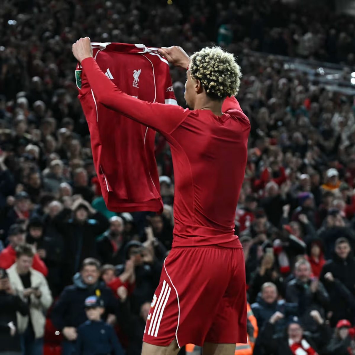 Liverpool-tähti sortui käsittämättömän typerään temppuun