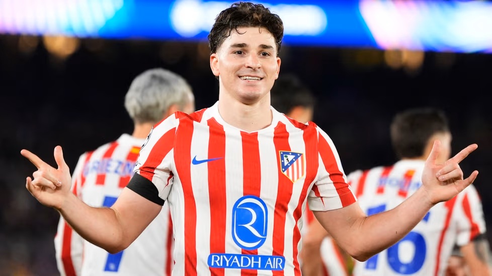 Barcelona mureni täydellisesti kotonaan