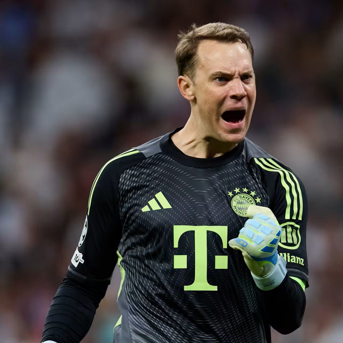 Manuel Neuer, 40, sykähdytti Mestarien liigassa