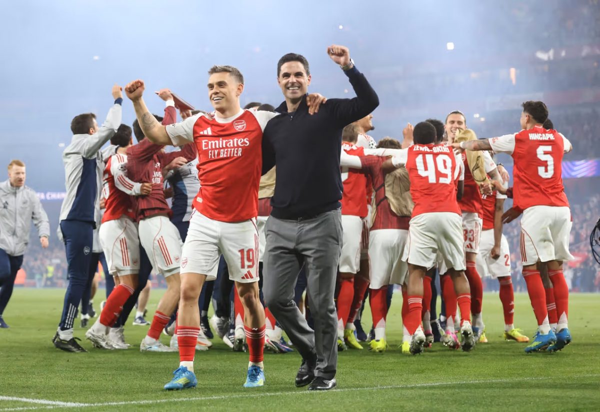 Arsenal voittaa – Tuplaunelma elää vahvasti