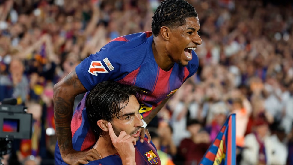 Barcelona löi Real Madridin ,mestaruus varmistui